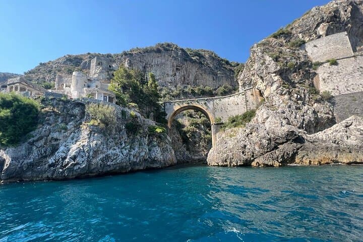 Amalfi Coast Private Boat Tour from Positano — All-Inclusive Day Cruise photo 2
