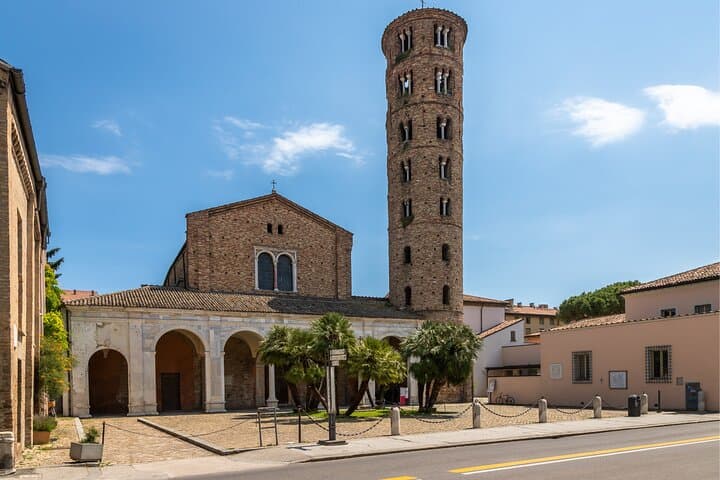 Ravenna Scavenger Hunt: Self-Guided Mosaic City Walking Tour photo 3