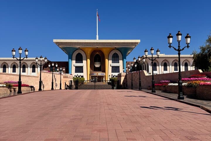 Experience Muscat: A Local's Perspective on a Guided Tour photo 3