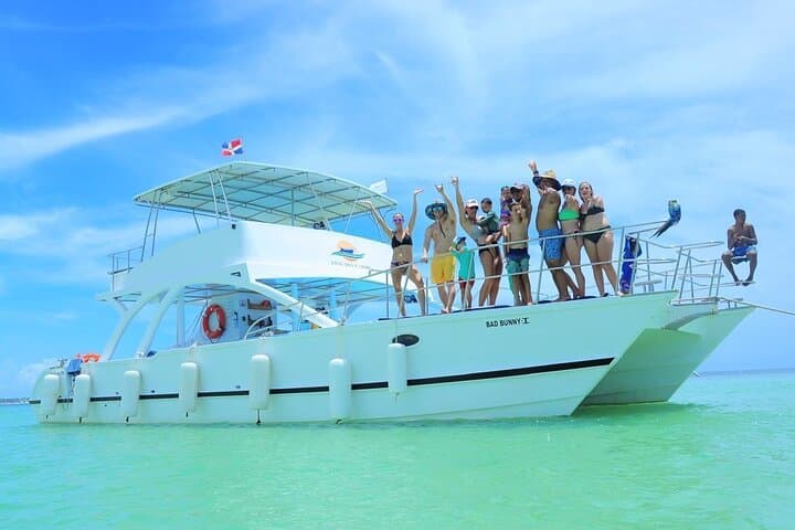Punta Cana Catamaran Party Cruise with Snorkel, Open Bar & Natural Pool photo 3