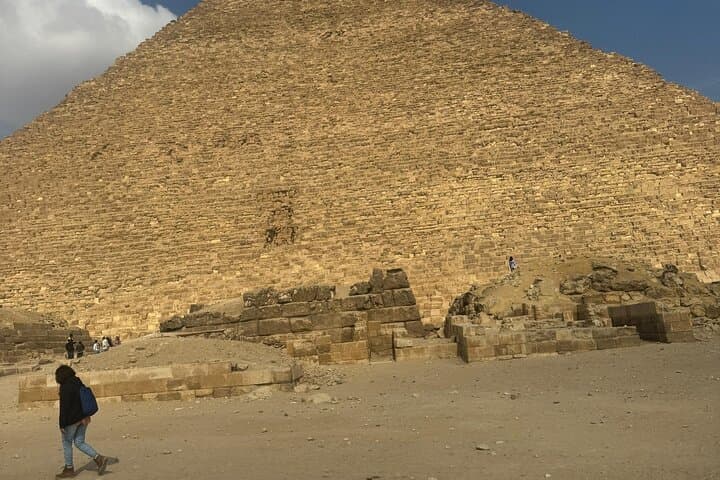 Giza Pyramids, Egyptian Museum & Khan El Khalili: Private Day Tour from Cairo photo 4