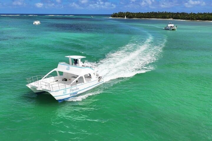 Punta Cana Private Catamaran Party with Dominican Food & Snorkel photo 2