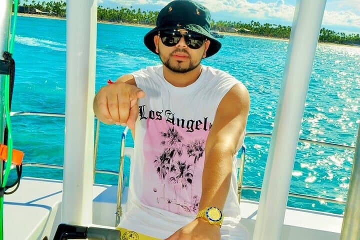 Punta Cana Private Catamaran Party with Dominican Food & Snorkel photo 4