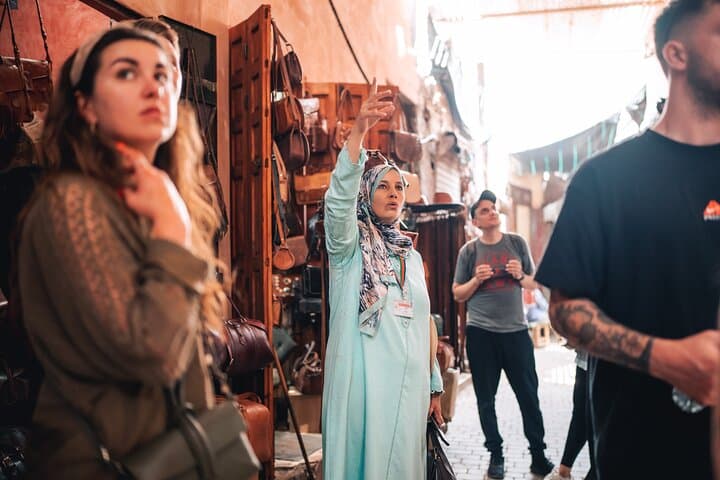 Private Marrakech Souks Shopping Tour — Spices, Rugs & Rooftop Tea photo 5