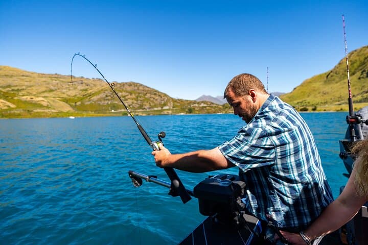 Lake Hāwea 3-Hour Electric Fishing Charter — Trout & Salmon on Quiet Water photo 2