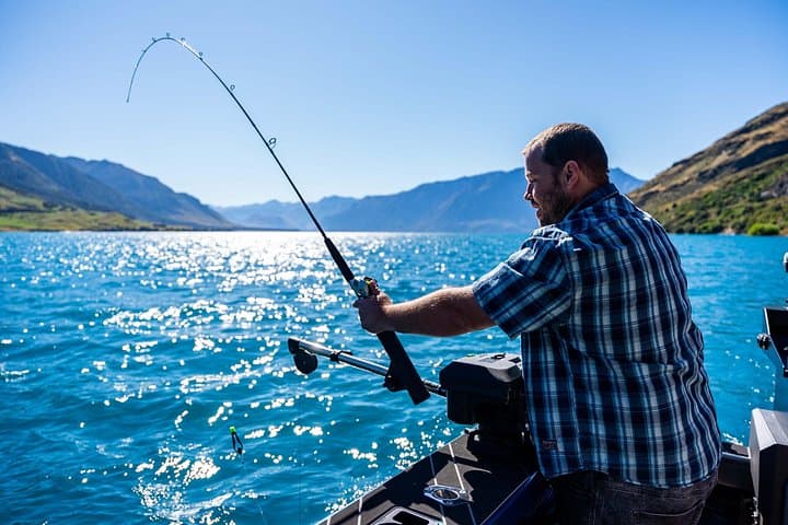 6-Hour Lake Wakatipu Fishing Charter from Queenstown photo 2