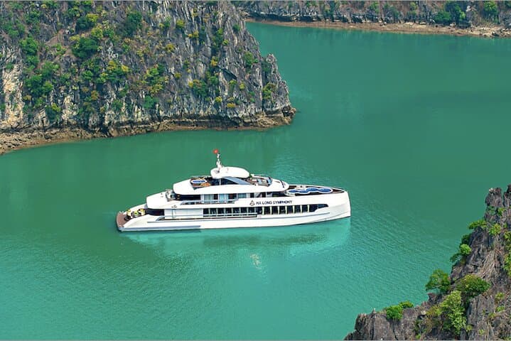 Luxury Ha Long Bay Day Cruise with Lunch and Jacuzzi — Ha Long Symphony Cruise photo 1