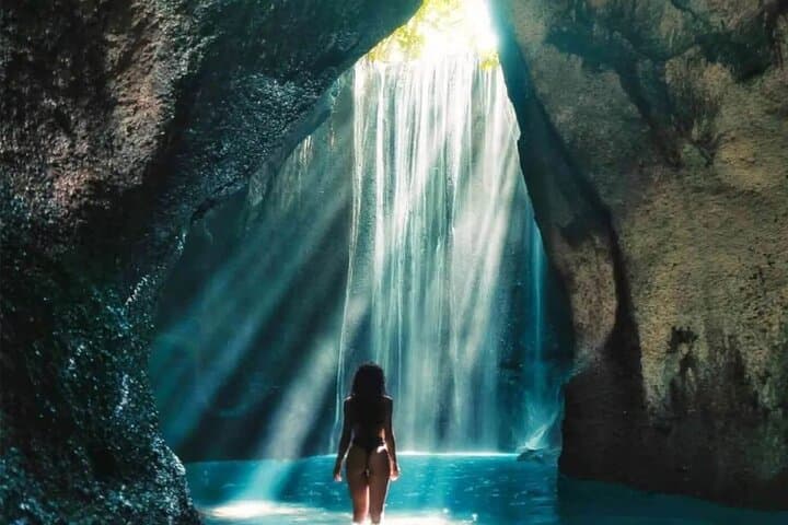 Capture Bali’s Gates & Canyon Light: Private Instagram Photography Tour photo 5