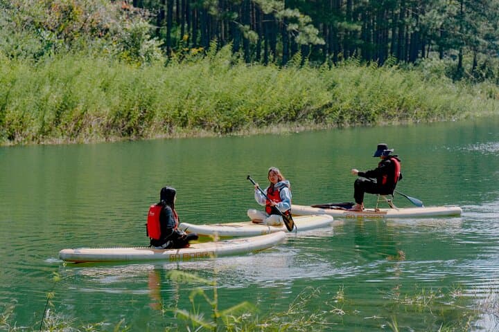 SUP Paddle at Tuyen Lam Lake: Morning Stand-Up Boarding near Da Lat photo 4