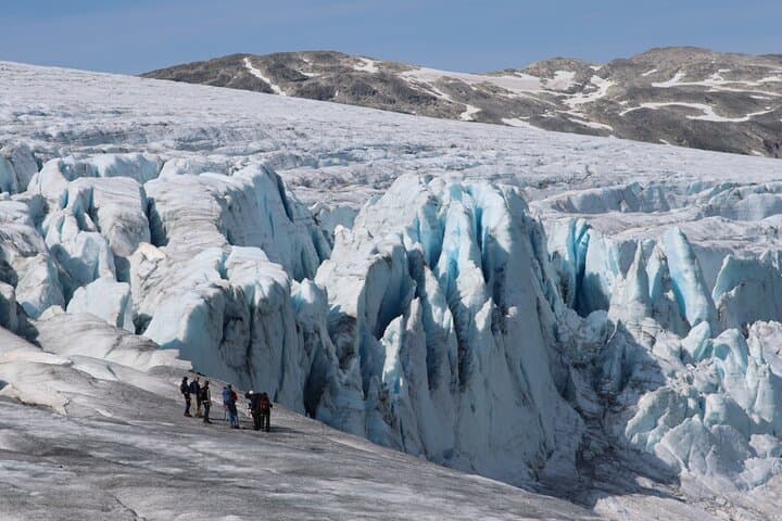 Glacier Half-Day Tour on Stygge: Boat to Austdalsbreen for a Family-Friendly Glacier Walk