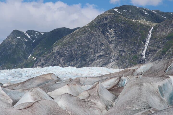 Hiking and Kayaking on Tunsbergdalsbreen: Glacier Day Trip from Skjolden photo 5