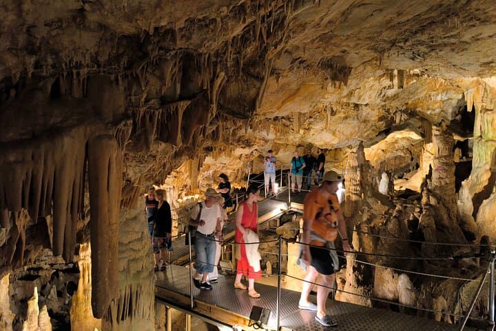 Psiloritis Mountain & Sfendoni Cave 4x4: Crete’s Central Highlands in a Day