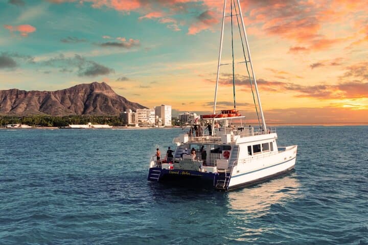 Waikiki Sunset Cruise from Oahu — Diamond Head Views & Marine Life photo 2
