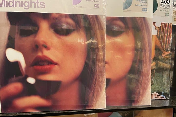 Walk Taylor Swift's London Boy: Piccadilly, Soho & Chinatown Tour photo 1