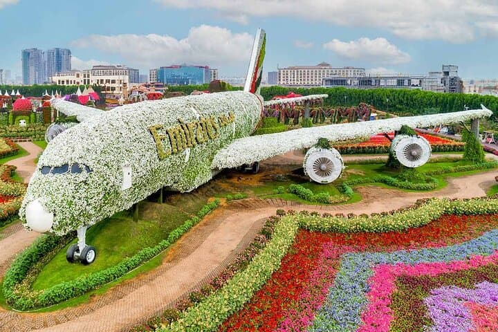 Dubai Miracle Garden: Tickets with Round-Trip Transfer & Visitor Guide photo 3
