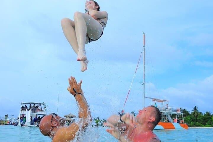 Punta Cana Catamaran Party Cruise with Snorkel, Open Bar & Natural Pool photo 5