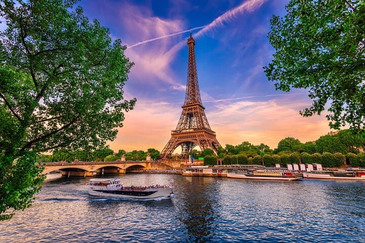 Stress-Free Paris Shore Excursion from Le Havre with Seine River Cruise photo 4