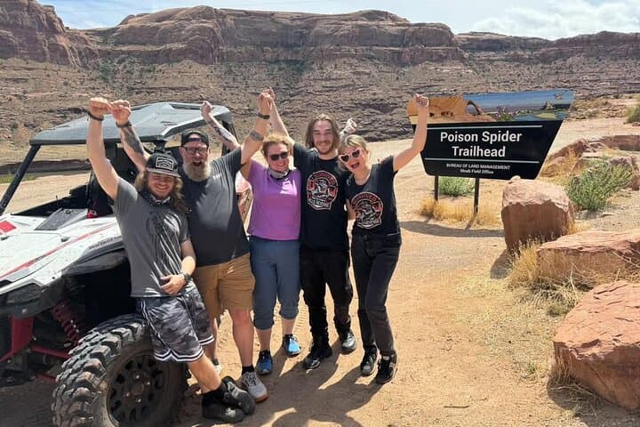 Drive Poison Spider Mesa: U-Drive 4x4 Tour & Dinosaur Tracks in Moab photo 2