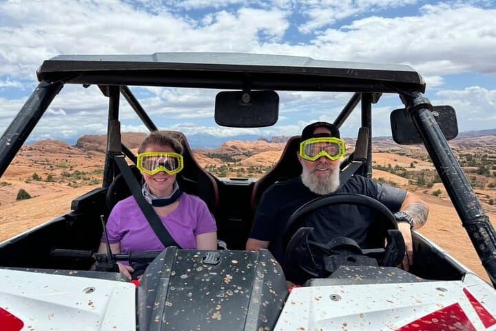 Drive Poison Spider Mesa: U-Drive 4x4 Tour & Dinosaur Tracks in Moab photo 6