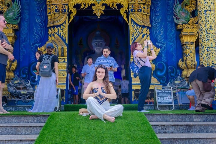 chiang-rai-white-blue-red-temples-day-trip-with-hot-spring-from-chiang-mai photo 5