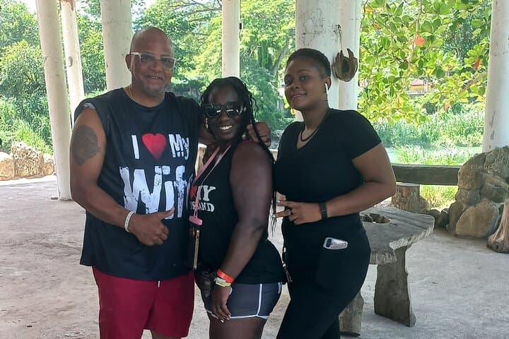Ocho Rios Private Sightseeing Tour — Waterfalls, Cliff Jumps & Blue Hole Adventure photo 6