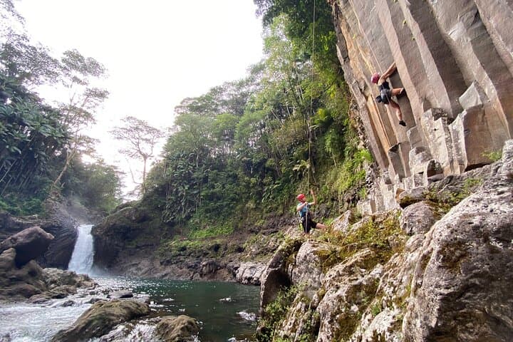 Full-Day Private Waterfall Rappelling Adventure on Hawaii’s Hamakua Coast photo 2