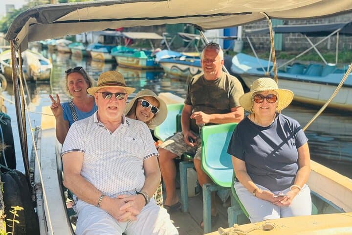 Negombo Lagoon Boat Safari: Sunset Mangroves & Birdlife Cruise