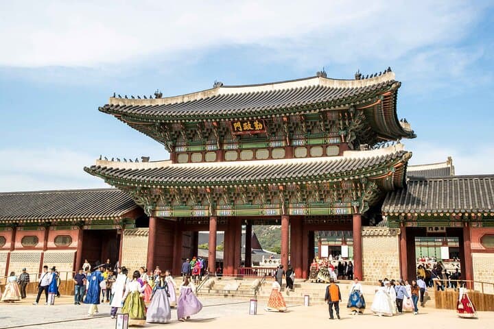 Gyeongbokgung Palace & Bukchon Walk with Make-Your-Own Kimchi: A 4-Hour Cultural Immersion in Seoul photo 6
