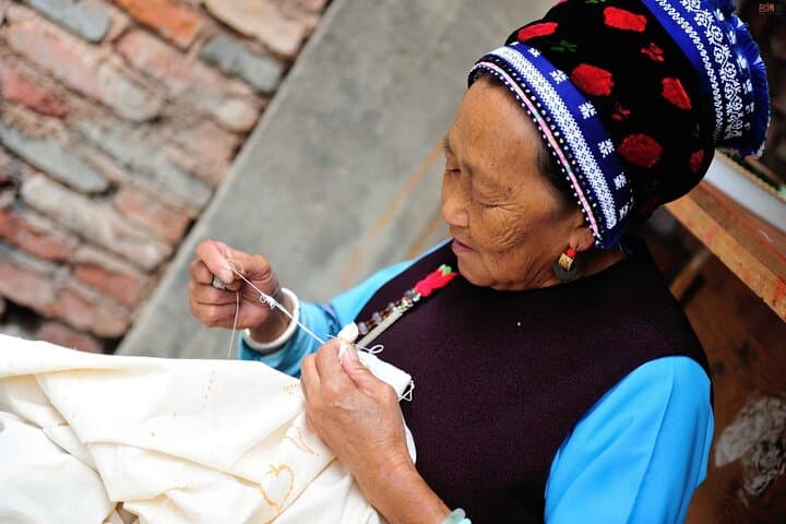 7-Day Yunnan Old Towns & Tea-Horse Road Cultural Tour photo 5