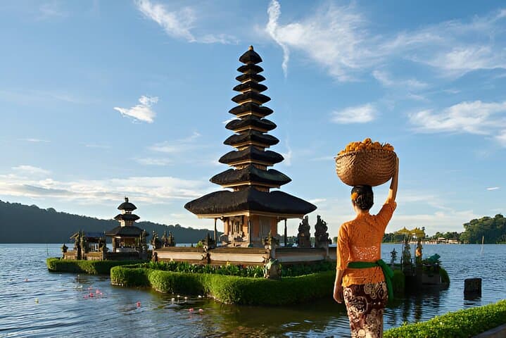 Banyumala & Bedugul Day Tour: Waterfalls, Lakes, and Rice-Terrace Views photo 2