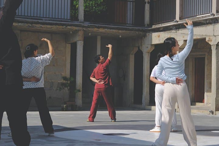 7-Day Tai Chi & Qigong Retreat in Jieyang — Beginner Wellness Training in China photo 4