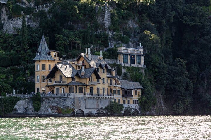 Como Guided City Tour and Panoramic Lake Cruise photo 2