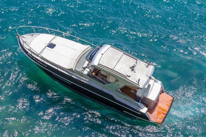 Capri Cruise from Amalfi Coast — Blue Grotto, Faraglioni & Marina Piccola