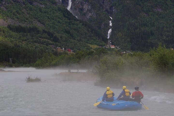 Elvepurka Grade III Whitewater Rafting in Skjolden — Glacier-Fed Family Run photo 5