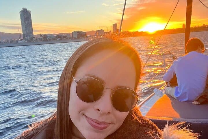 Barcelona Sunset Sail: Small-Group Cava Cruise from Port Olimpic photo 4