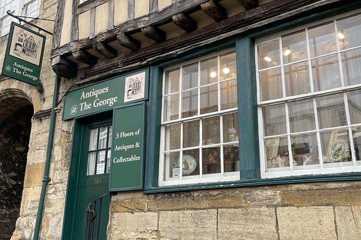 Explore Burford: Self-Guided Audio Walking Tour of the Cotswolds Market Town photo 3