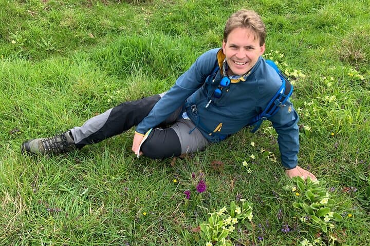 Oxford Foraging Walk for Beginners — Wild Plant ID & Tasting Tour photo 2