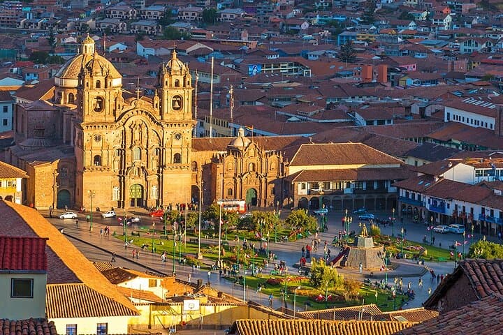 Half-Day Cusco City Tour — Qorikancha, Sacsayhuamán & Inca Engineering