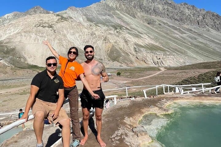 Day Trip to El Yeso Reservoir & Termas Valle de Colina — Maipo Cajón Thermal Baths and Picnic photo 1