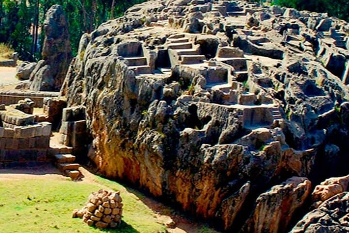 Half-Day Cusco City Tour — Qorikancha, Sacsayhuamán & Inca Engineering photo 3
