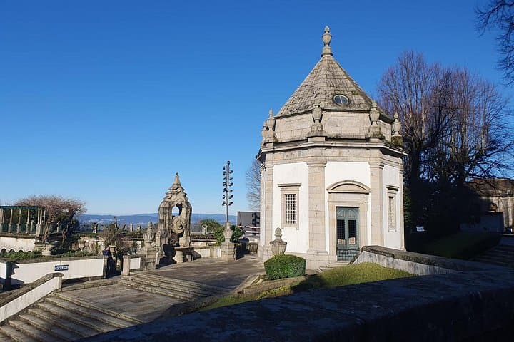 Porto to Santiago de Compostela: One-Way Private Tour with Up to 4 Stops photo 4
