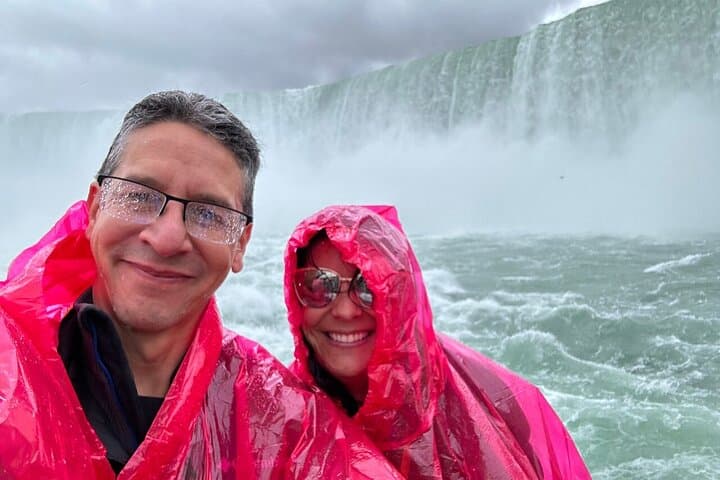 Niagara Falls in One Day: Journey Behind the Falls & Hornblower Boat Cruise photo 5