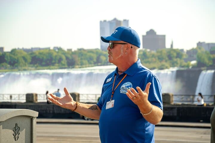 Ultimate Niagara Falls Walking Tour with Boat Cruise photo 2