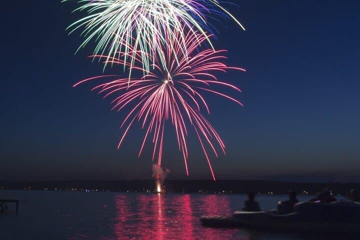 Private Sunset & Fireworks Dolphin Tour on Hilton Head Island photo 5