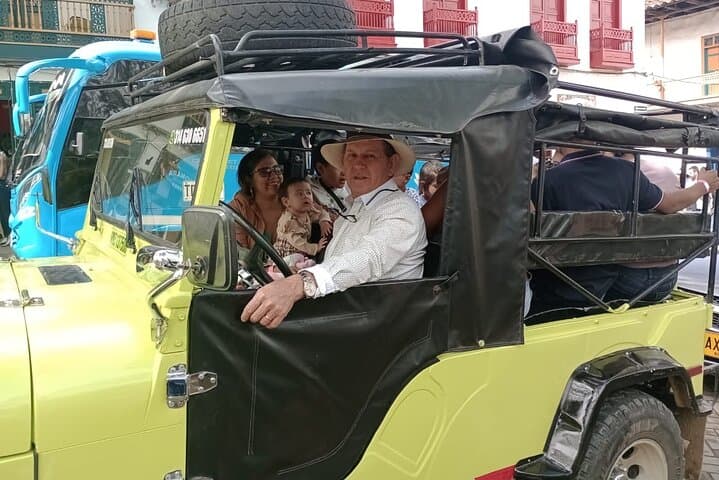 Panoramic Jeep Tour of Jardín: Waterfalls, Tunnels & Panela Traditions photo 1