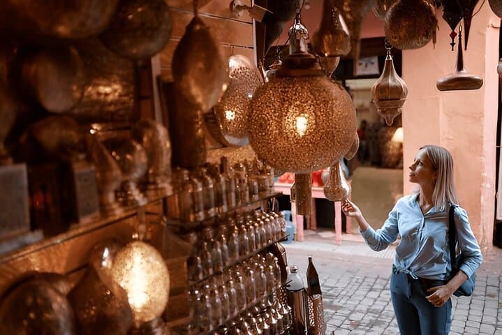 Private Marrakech Souks Shopping Tour — Spices, Rugs & Rooftop Tea