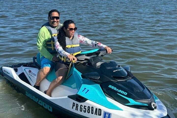 Ride Cataño Bay: 1-Hour Freestyle Jet Ski Adventure in San Juan photo 3