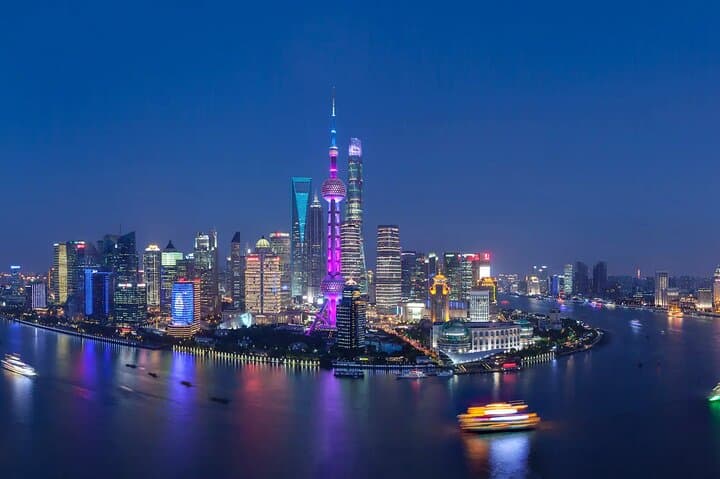 Shanghai Private Tour: From Yu Garden to the Bund — A Full-Day Custom City Walk photo 2