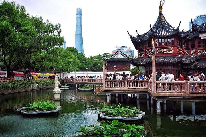 Shanghai Private Tour: From Yu Garden to the Bund — A Full-Day Custom City Walk photo 3