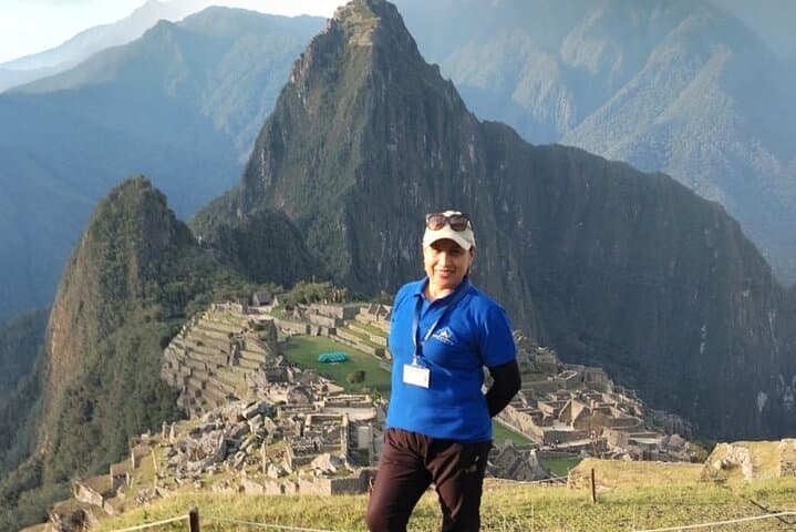 Machu Picchu Full-Day Tour from Cusco: Train Ride, Guided Visit & Free Time photo 3